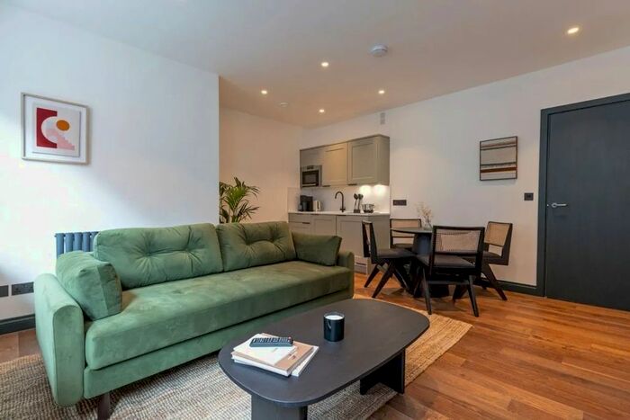 1 Bedroom Flat To Rent In Denmark Avenue, London, SW19