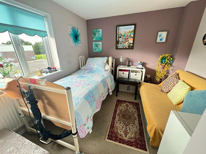 3 Bedroom Town House For Sale In Carlin Close, Bowburn, Durham, DH6