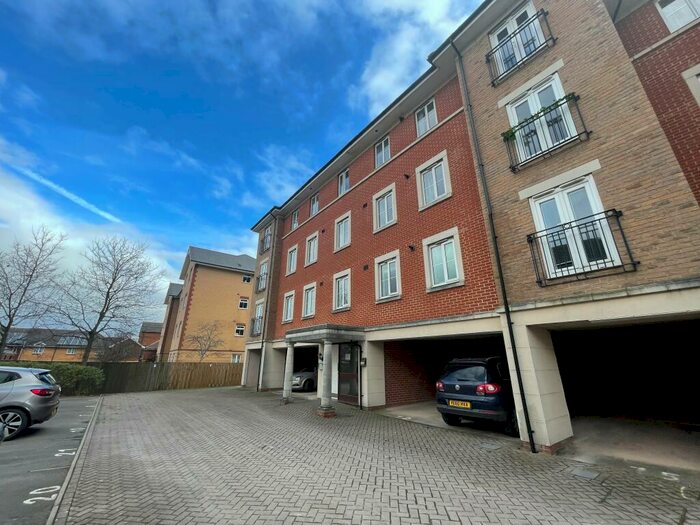 2 Bedroom Flat To Rent In Ffordd James McGhan, Cardiff, CF11