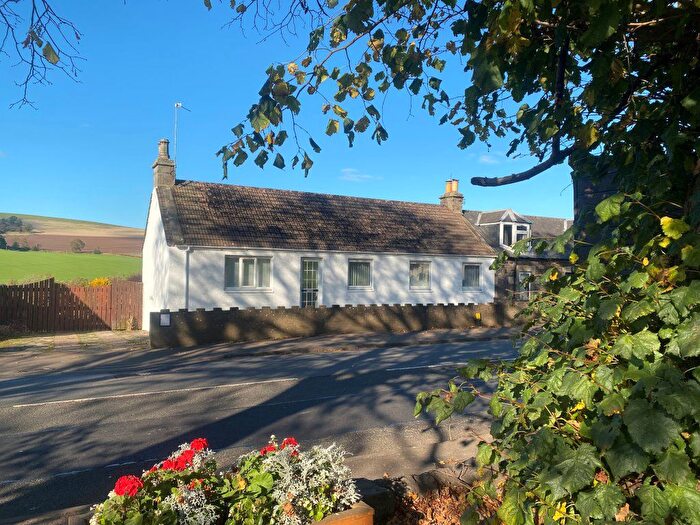 3 Bedroom Semi-detached House To Rent In Main Street, Dairsie, Fife, KY15