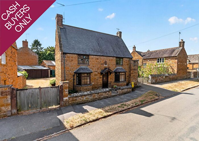 3 Bedroom Cottage For Sale In Main Street, Lyddington, Oakham, Rutland, LE15