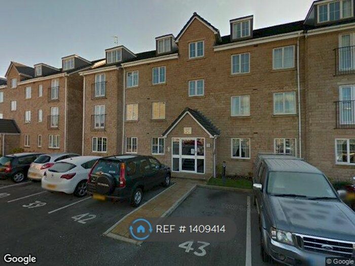 2 Bedroom Flat To Rent In Greenbrook Road, Burnley, BB12