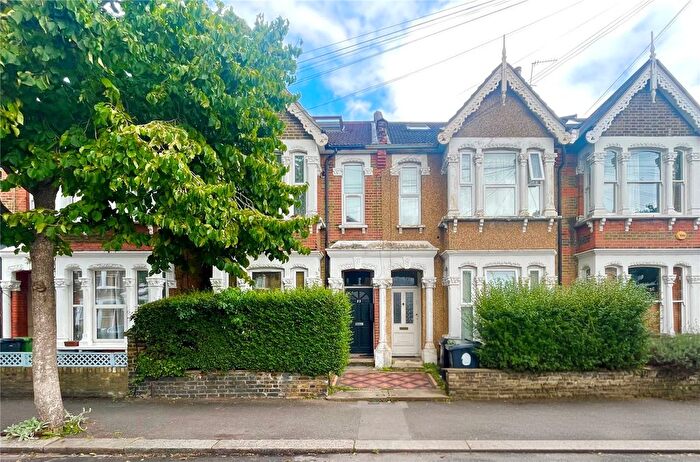 1 Bedroom Flat For Sale In Cleveland Park Avenue, Walthamstow, E17