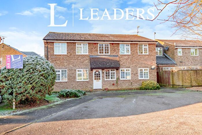1 Bedroom Flat To Rent In The Oaks, Grange Way, RH13