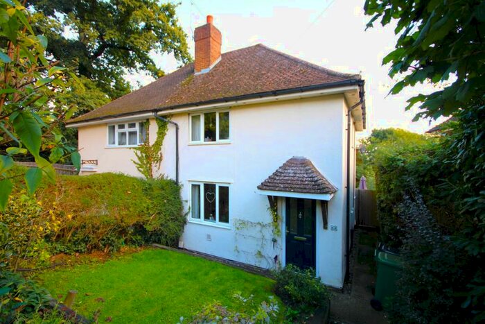 2 Bedroom Semi-Detached House To Rent In Woodside Road, Guildford, GU2