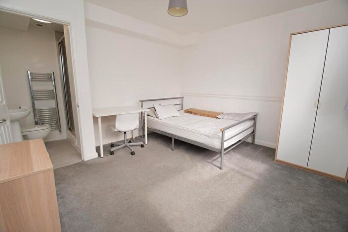 6 Bedroom End Of Terrace House For Sale In Prior Deram Walk, Coventry, CV4