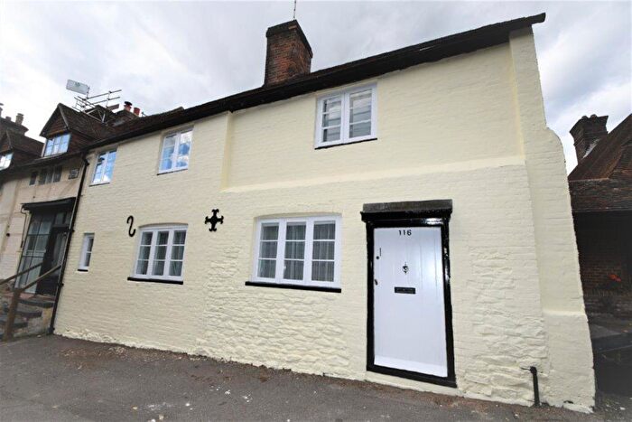 3 Bedroom Cottage To Rent In Bedroom Terraced Cottage In Godalming, GU7