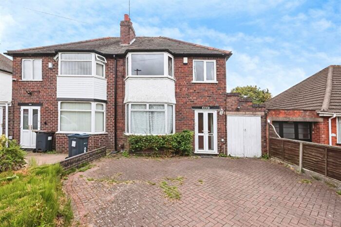 3 Bedroom Semi-Detached House For Sale In Stonehouse Lane, Quinton, Birmingham, B32