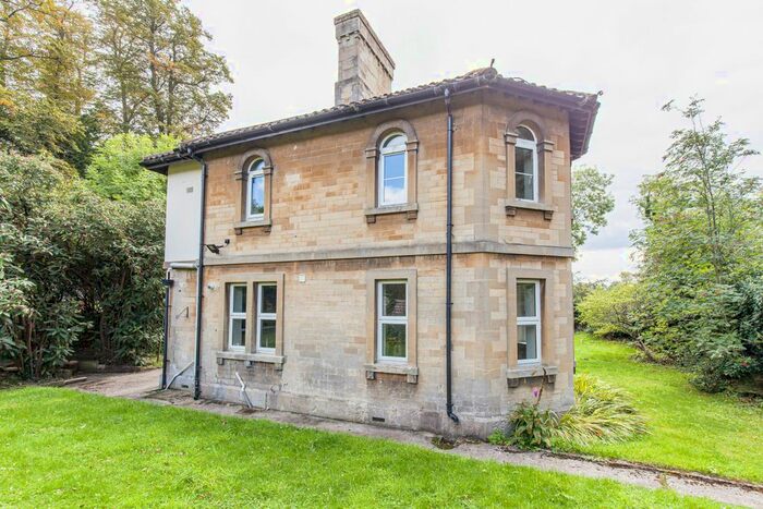 3 Bedroom Detached House To Rent In Headington Road, Oxford, OX3