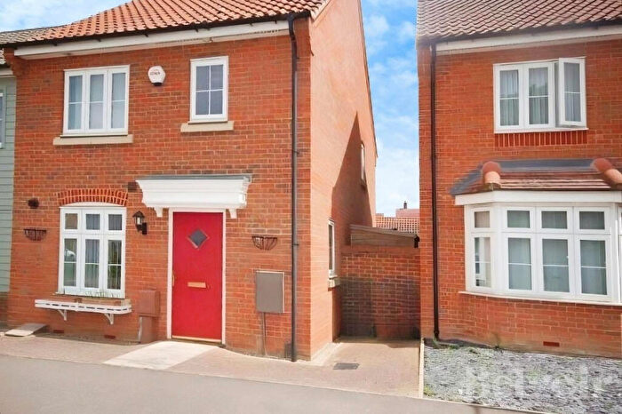 3 Bedroom Link Detached House To Rent In Washington Drive, Watton, IP25