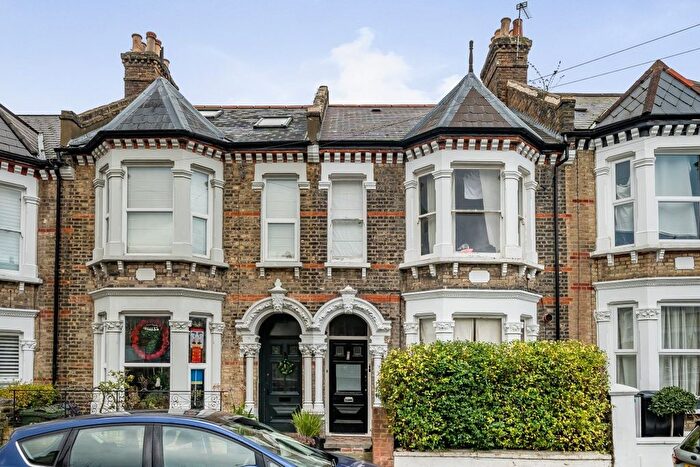 2 Bedroom Flat For Sale In Arodene Road, Brixton, London, SW2
