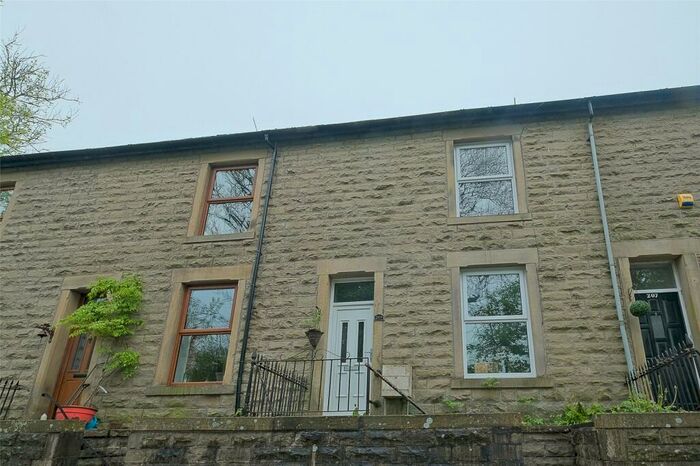 3 Bedroom Terraced House To Rent In Holcombe Road, Rossendale, BB4