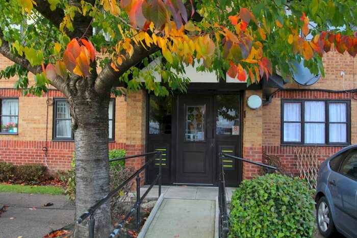 1 Bedroom Flat To Rent In Creighton Road, Tottenham, N17