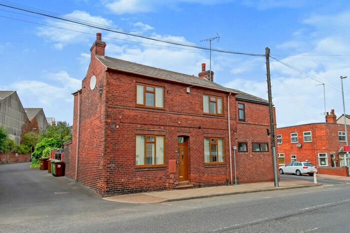 3 Bedroom Semi-Detached House To Rent In Wood Street, Castleford, WF10