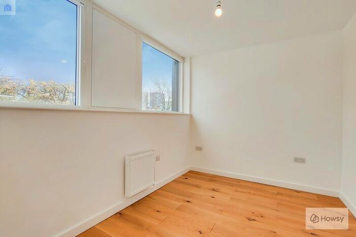 1 Bedroom Flat To Rent In Regent House, The Gore, Basildon, SS14