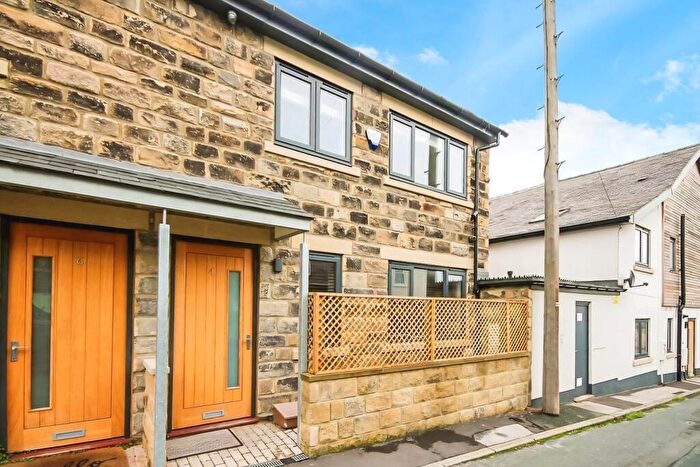 2 Bedroom End Of Terrace House For Sale In Fern Road, Harrogate, HG2