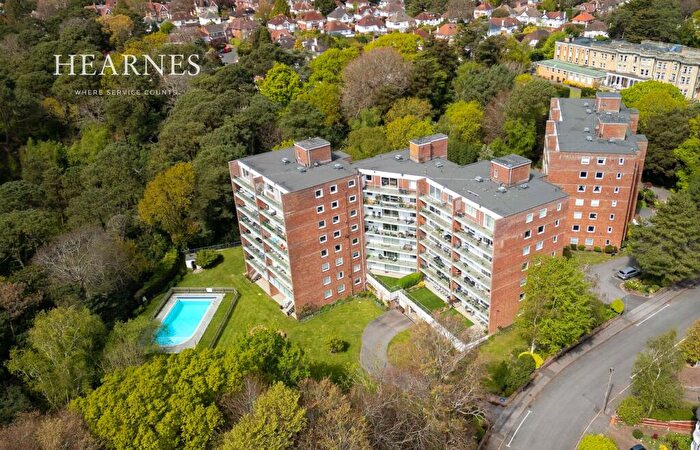 2 Bedroom Apartment For Sale In Sandbourne Road, Westbourne, Bournemouth, BH4