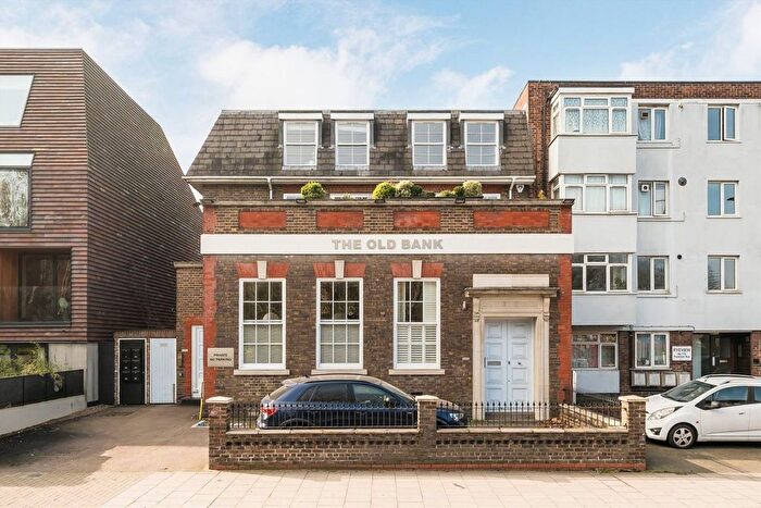 2 Bedroom Flat For Sale In Peckham Rye, Peckham Rye, SE15