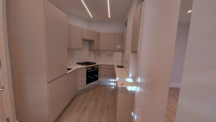 1 Bedroom Flat To Rent In Cazenove Road, Stoke Newington, N16