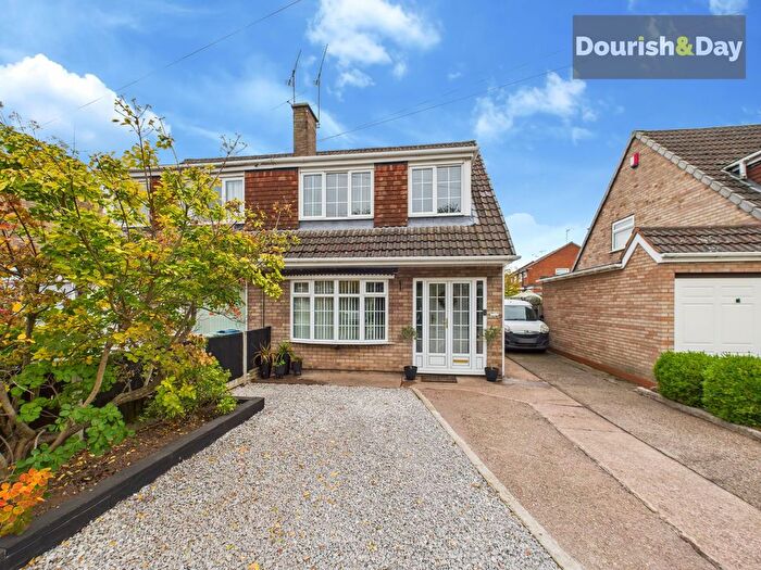 3 Bedroom Semi-detached House For Sale In Tavistock Avenue, Baswich, Stafford, ST17