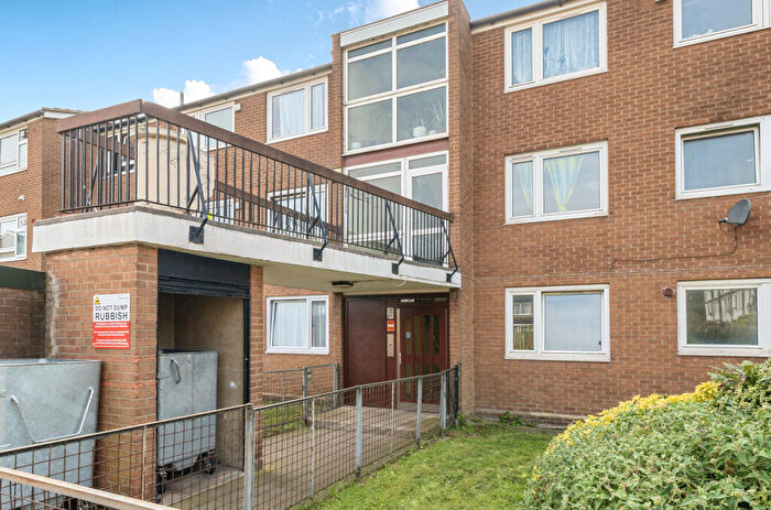 2 Bedroom Apartment For Sale In John Barnes Walk, London, E15