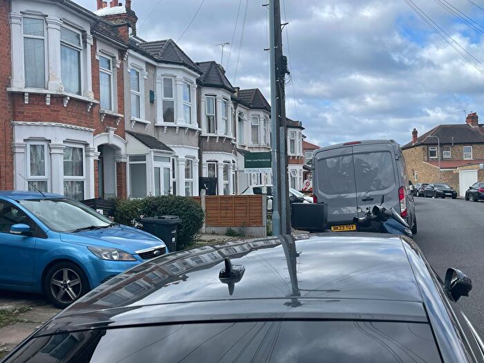 4 Bedroom End Of Terrace House To Rent In Windsor Road, Ilford, IG1