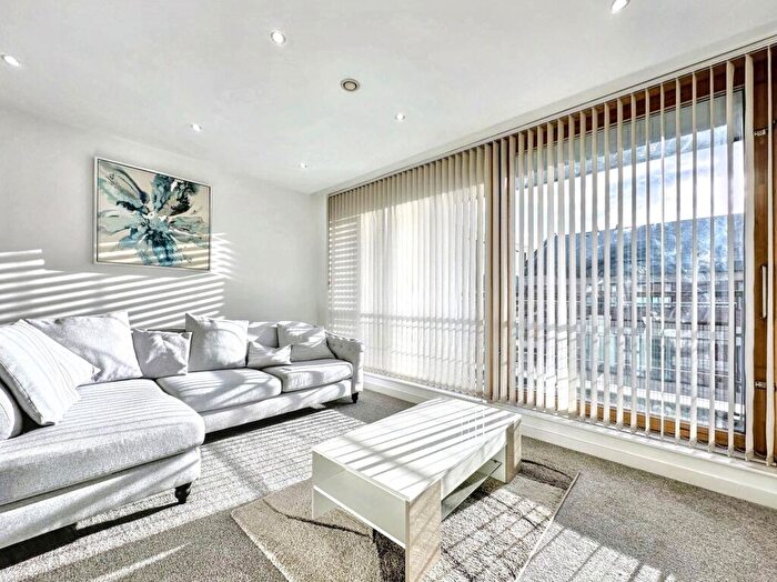 2 Bedroom Apartment For Sale In Close, Newcastle Upon Tyne, Tyne And Wear, NE1