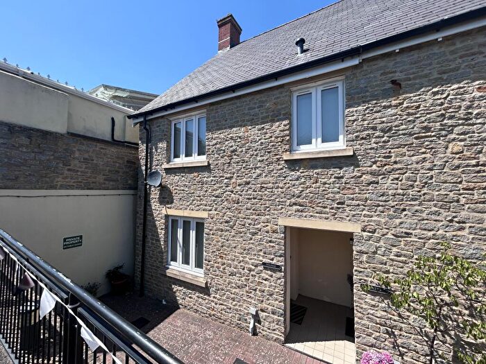 2 Bedroom House To Rent In Ring Street, Stalbridge, DT10