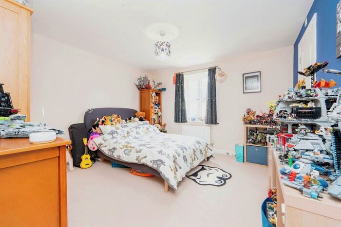 5 Bedroom Detached House For Sale In Summers Hill Drive, Papworth Everard, Cambridge, CB23