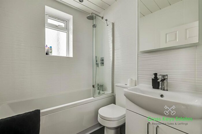 2 Bedroom Bungalow For Sale In Valley View Road, Plymouth, PL3