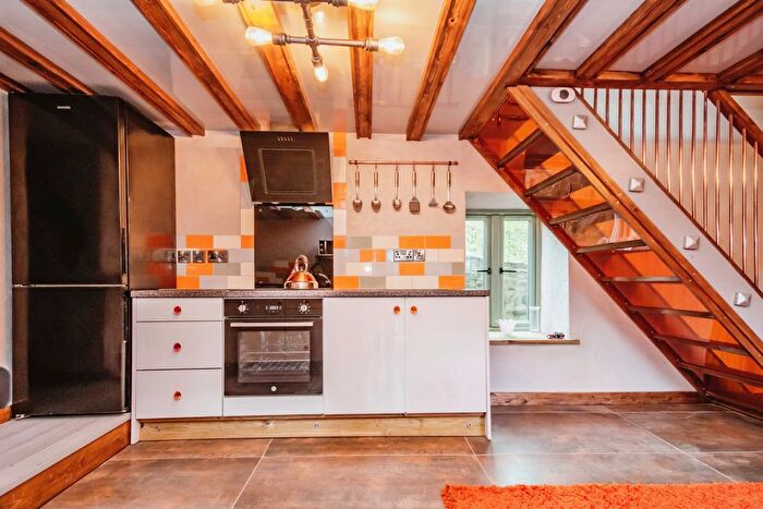 3 Bedroom Barn Conversion For Sale In Llanrhystud, Ceredigion, SY23