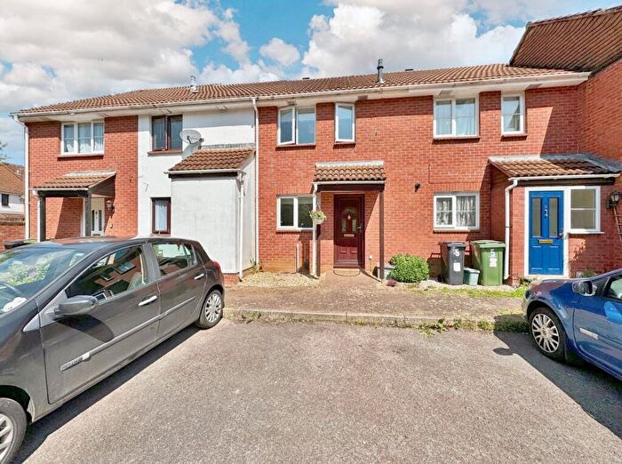 2 Bedroom Terraced House For Sale In Kempster Close, Abingdon, OX14
