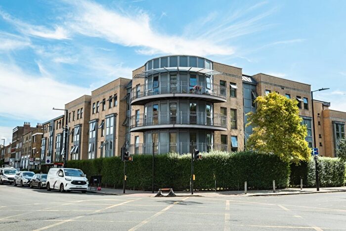 1 Bedroom Flat To Rent In Southgate Road, London, N1