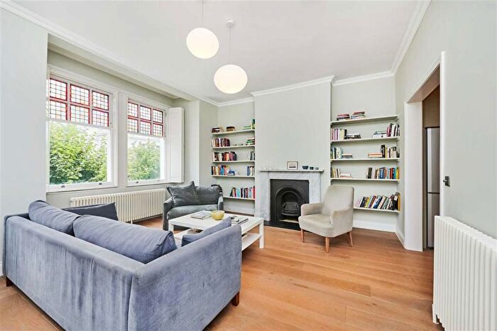 1 Bedroom Flat For Sale In Fentiman Road, Oval, SW8
