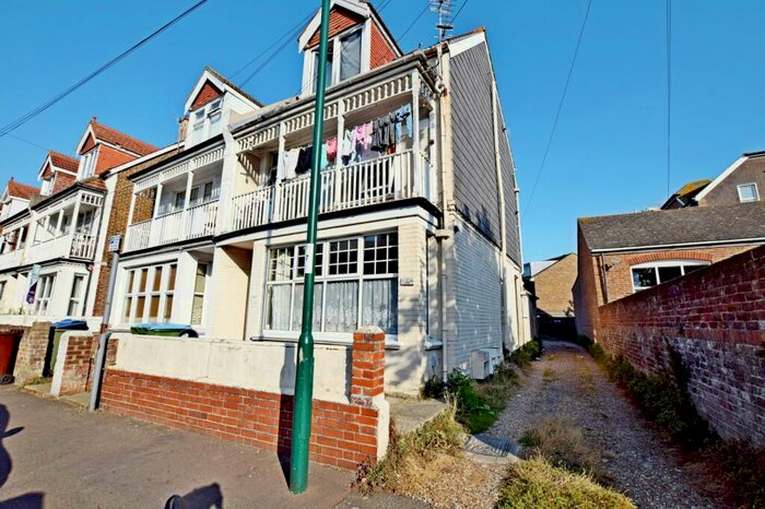 1 Bedroom Flat To Rent In Canada Grove, Bognor Regis, PO21