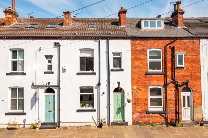 3 Bedroom Terraced House For Sale In Victoria Street, Chapel Allerton, Leeds, LS7