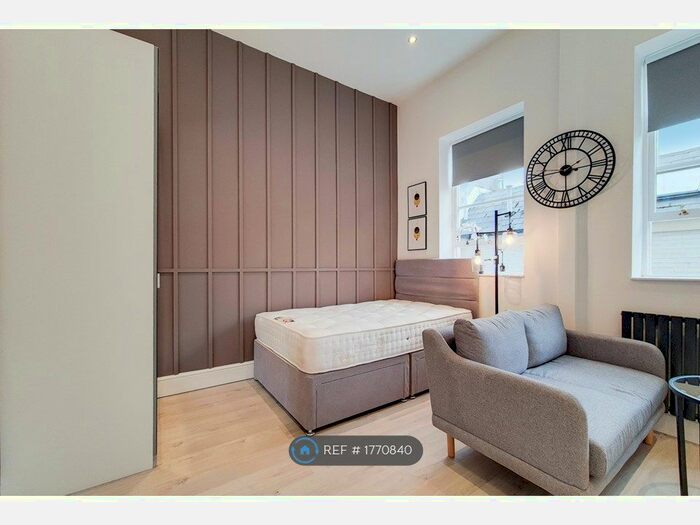 Studio To Rent In Gloucester Place, London, NW1