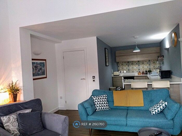 1 Bedroom Flat To Rent In Oak Meadows, Cheadle Hulme, Cheadle, SK8