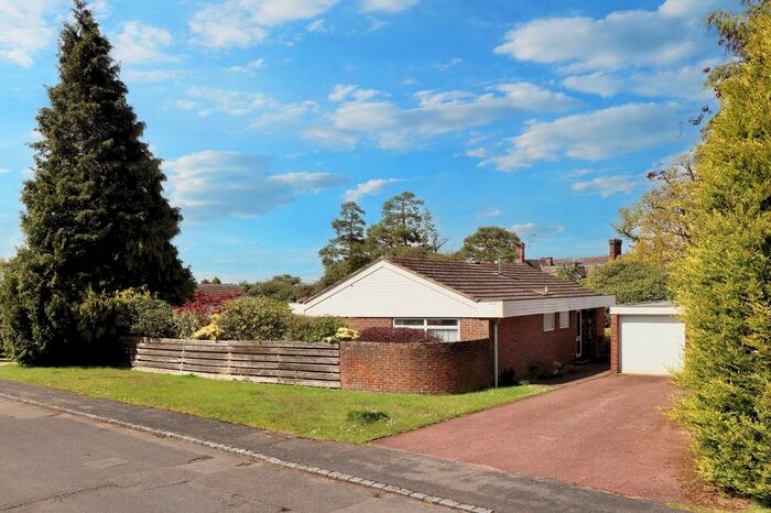 4 Bedroom Detached House For Sale In Strawberry Close, Tunbridge Wells, TN2