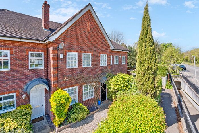 4 Bedroom Terraced House For Sale In Oxford Road, Gerrards Cross, Buckinghamshire, SL9