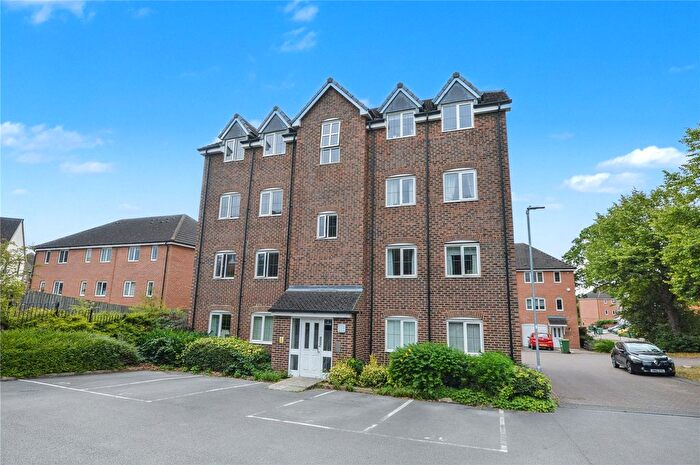 2 Bedroom Flat For Sale In Woodland Drive, Middleton, Leeds, West Yorkshire, LS10