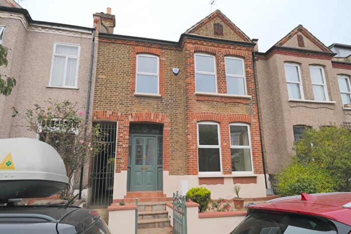 4 Bedroom Terraced House To Rent In Bedford Road, East Finchley, N2