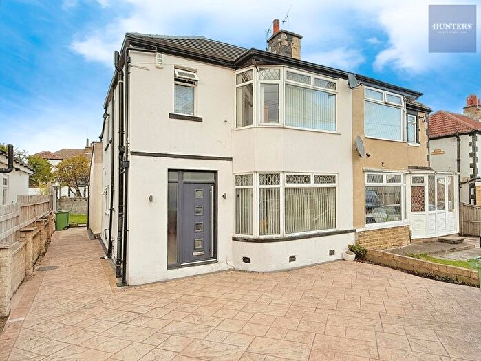 3 Bedroom Semi Detached House For Sale In Ederoyd Crescent, Stanningley, Pudsey, LS28