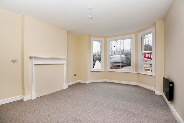 1 Bedroom Flat To Rent In Cemlyn House, Llandrindod Wells, LD1