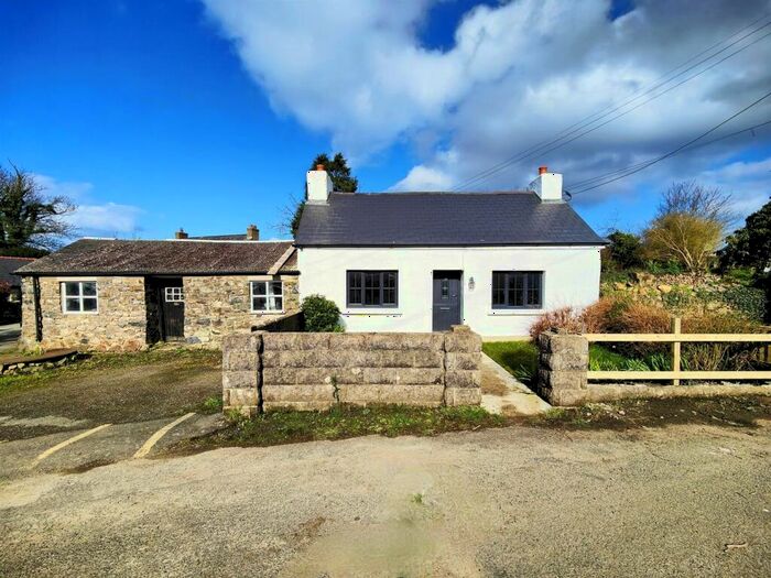 2 Bedroom Cottage For Sale In St. Nicholas, Goodwick, SA64
