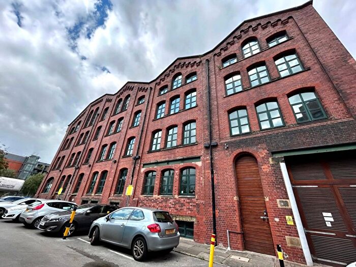 2 Bedroom Flat To Rent In Blantyre Street, Manchester, Greater Manchester, M15