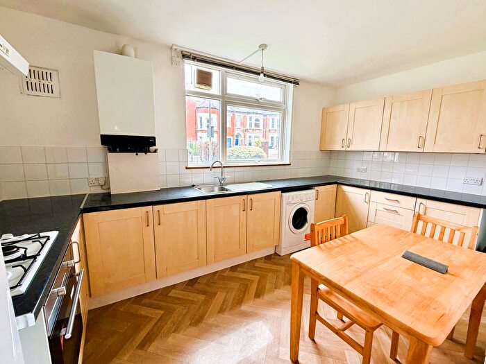 1 Bedroom Maisonette To Rent In Childebert Road, Balham, London, SW17