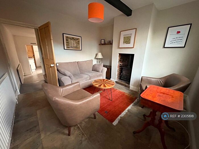 2 Bedroom Terraced House To Rent In Stratford-Upon-Avon, Stratford-Upon-Avon, CV37