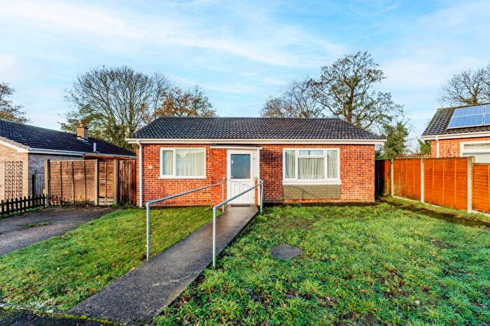 2 Bedroom Detached Bungalow For Sale In Farm Walk, Necton, PE37