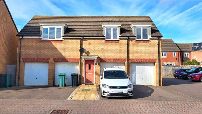 2 Bedroom Coach House For Sale In Hercules Way, Peterborough, PE2